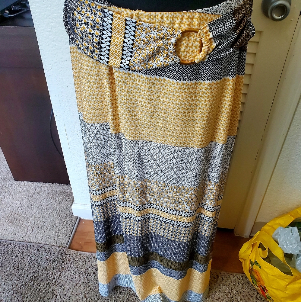 Robert Louis Multi Color Maxi Skirt. XL.